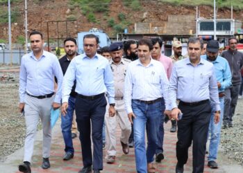Divisional Commissioner Jammu reviews Shri Amarnath Ji Yatra-2026 arrangements at Banihal