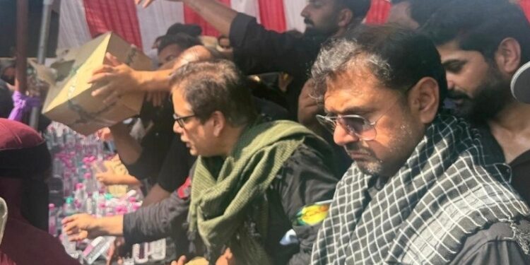 Satish Sharma joins Ashura procession at Zadibal; pays tribute to Imam Hussain (AS)