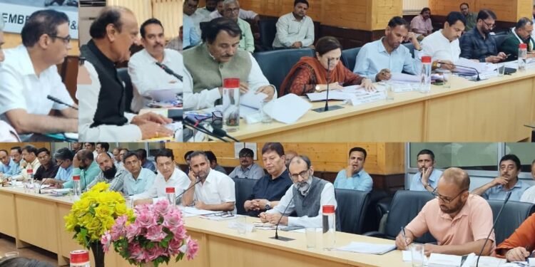 Slathia chairs PAC meeting, examine C&AG’s audit paras pertaining to Jal Shakti Department