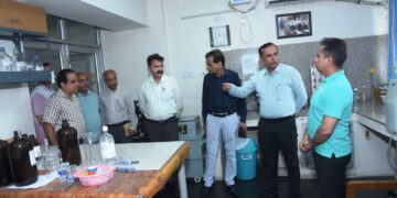 Director Agriculture Jammu conducts on-spot inspection of sectoral offices, reviews attendance and operational efficiency