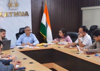 DC Kathua reviews implementation of JKCIP in district