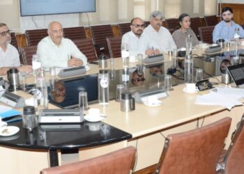 Chief Secretary reviews implementation of new Labour Codes