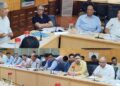 Tarigami chairs Environment Committee meeting