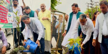 MLA Dr Bharat Bhushan, DC Rajesh Sharma lead ‘Ek Ped Maa Ke Naam’ campaign to promote environmental conservation