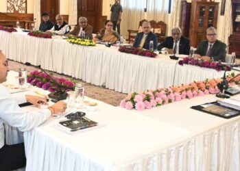 Lieutenant Governor chairs the Governing Board meeting of Gandhi Memorial College Srinagar