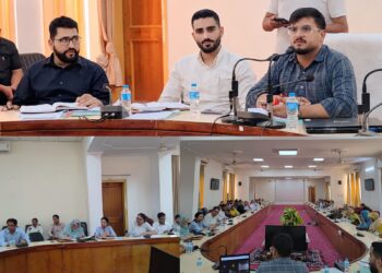 DC Rajouri reviews PM TB Mukt Bharat Abhiyan, calls for intensified efforts to achieve TB-free district