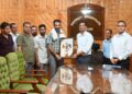 Shopian gives warm farewell to outgoing DIO Showkat Hussain Ganie