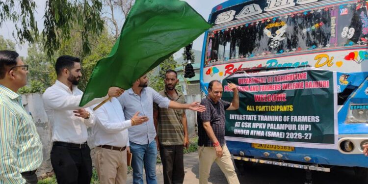 ADC Rajouri flags off 40 farmers for 7-day Interstate Exposure Training to Himachal Pradesh