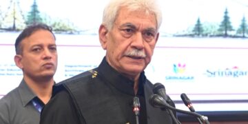 Lieutenant Governor Flags Off Reading Marathon at Dal Lake, Srinagar