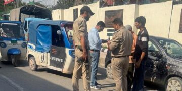 MVD Rajouri cracks down on violators; seizes 3 E-Autos, issues 13 challans, imposes Rs 32000 penalty
