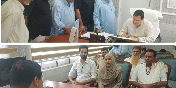 Javid Dar hears public grievances, assures time-bound redress