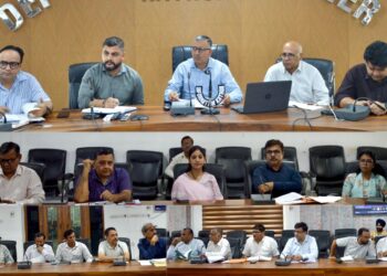 DC Kathua reviews restoration of roads, public infrastructure damaged due to heavy rains