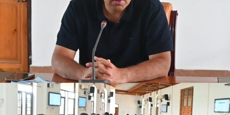 DC Anantnag reviews disaster preparedness, directs high state of operational readiness