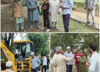 ADC Sopore visits cloudburst-affected Taki Khan Mohammad Mundji