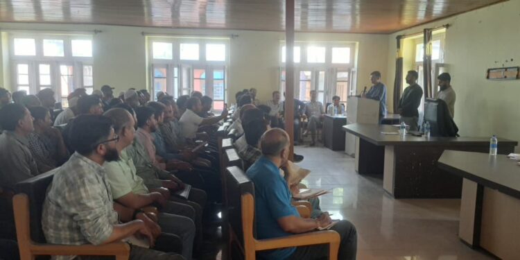 MD KPDCL visits Keran to review Development Works under Vibrant Villages Programme-II