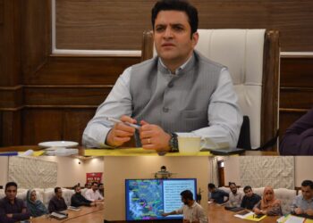 DC Budgam reviews progress of National Highway, other vital Road projects in District