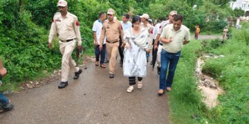 DC Samba inspects Samba–Goran road stretch; directs expeditious completion of works amid monsoon