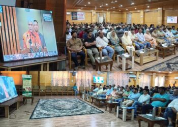 District Admin Bandipora participates in UT-level valedictory function of 100 Days NMJKA Campaign