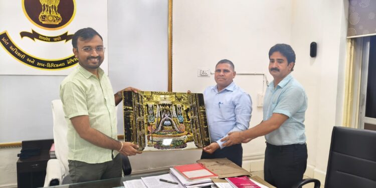 J&K pilgrims immerse in Gujarat’s spiritual and cultural heritage during Somnath Swabhiman Yatra–2026