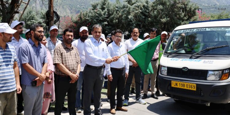 DC Ramban flags off Door-to-Door Garbage Collection Vehicle