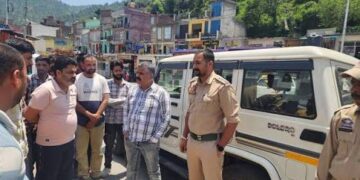 ARTO Rajouri conducts enforcement drive on Darhal route