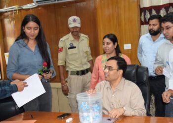 JDA conducts draw of lots for JDA Heights Phase II, Lower Roop Nagar; Allotment letter issued on the spot