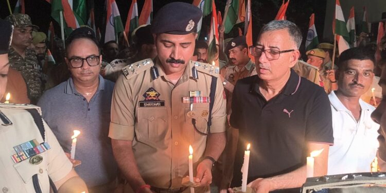 Kathua Admin organises Padh Yatra to honour Martyrs