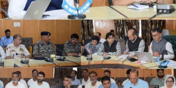 DC Ganderbal reviews preparations for ‘Har Ghar Tiranga’ Campaign