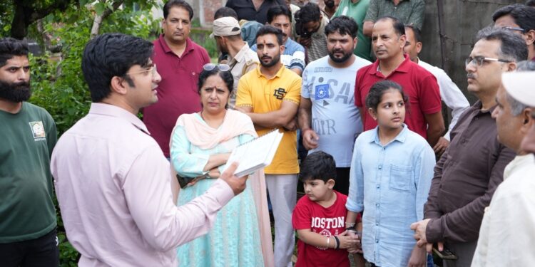 Student Aarvi’s video prompts action, named “Swachhata Ambassador” as Katra set to become Model ward