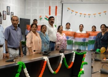 GCOE Jammu organises Vande Mataram singing & “Ek Ped Shaheedon Ke Naam” plantation drive
