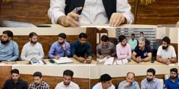 DC Srinagar takes Tehsil wise stock of Revenue services delivery, progress of AgriStack Farmer ID generation Program