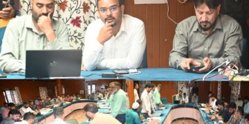 DC reviews Farmer’s ID Generation Camp under Agristack project at Kulgam