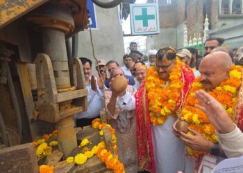 Javed Rana launches ₹14.38 cr water supply projects for Upper Thathar, Sidhra under SASCI