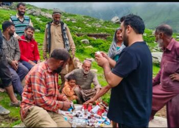 Free Medical Camp organized in far-flung Jamia Gali Dhok in Block Mandi