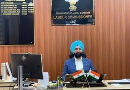 Labour Commissioner reviews functioning of department in Jammu division