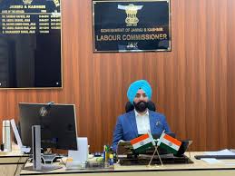 Labour Commissioner reviews functioning of department in Jammu division