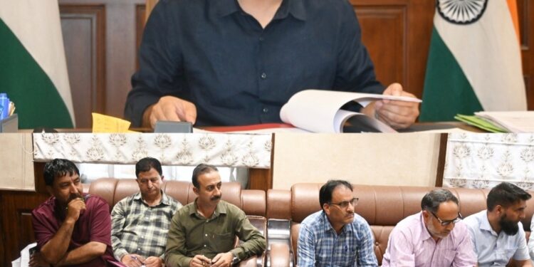DDC Anantnag reviews progress of RRP&MAH Scheme