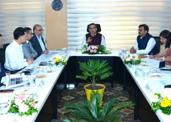 Deputy Governor RBI reviews J&K banking; bats for credit push, ULI adoption