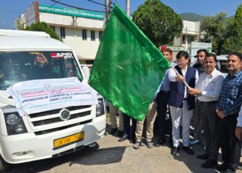 DC Udhampur flags off inter-state exposure visit of farmers; Releases book on natural farming