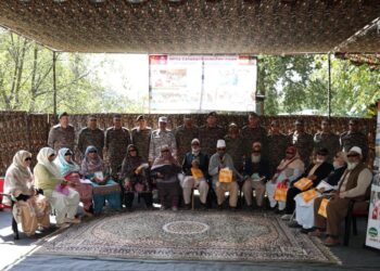 Lieutenant Governor lauds Armed Forces Medical Services for restoring sight of 220 patients under ‘Operation Drishti’ in Tangdhar, Karnah