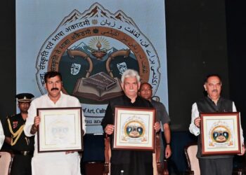 Lieutenant Governor Unveils Statue of Acharya Abhinavagupt, Launches Two Books and Artists’ Welfare Scheme