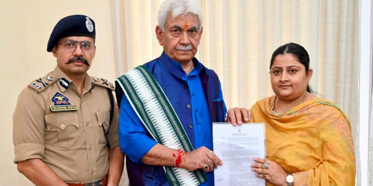 Lieutenant Governor hands over appointment letter to deceased PSI Sachin Verma’s Wife