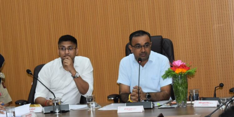 Divisional Commissioner Jammu reviews arrangements for Navratra Festival 2026 in Katra