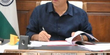 DC Anantnag reviews implementation of Green India Mission