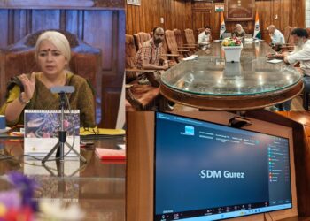 DC Bandipora reviews progress on Burnai–Jawdara PMGSY Road