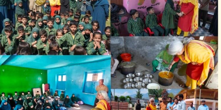 DC Bandipora interacts with Students at Nathpora Middle School