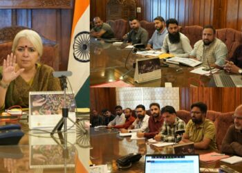 DC Bandipora chairs Meeting to review onboarding of Stores under Mission YUVA-ONDC