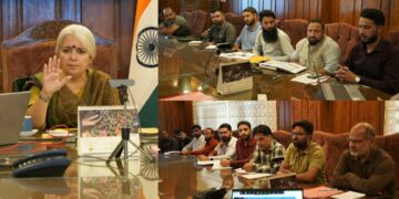 DC Bandipora chairs Meeting to review onboarding of Stores under Mission YUVA-ONDC