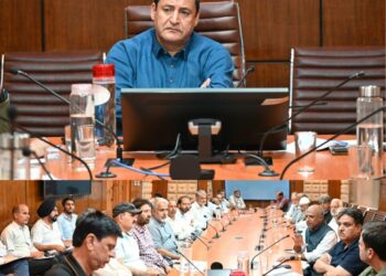 Javid Dar assures prompt redress of issues of Fruit Mandi Associations