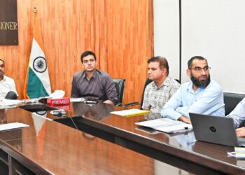Div Com Jammu reviews progress of National Clean Air Program